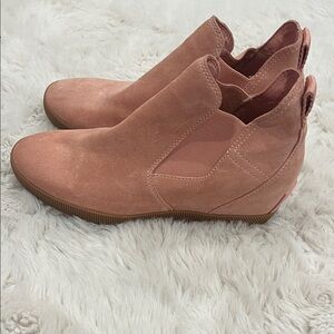 SOREL Women's Out N About Slip-On Wedge Boot